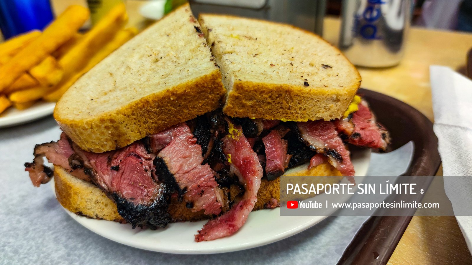 Comer en Katz's Delicatessen Nueva York